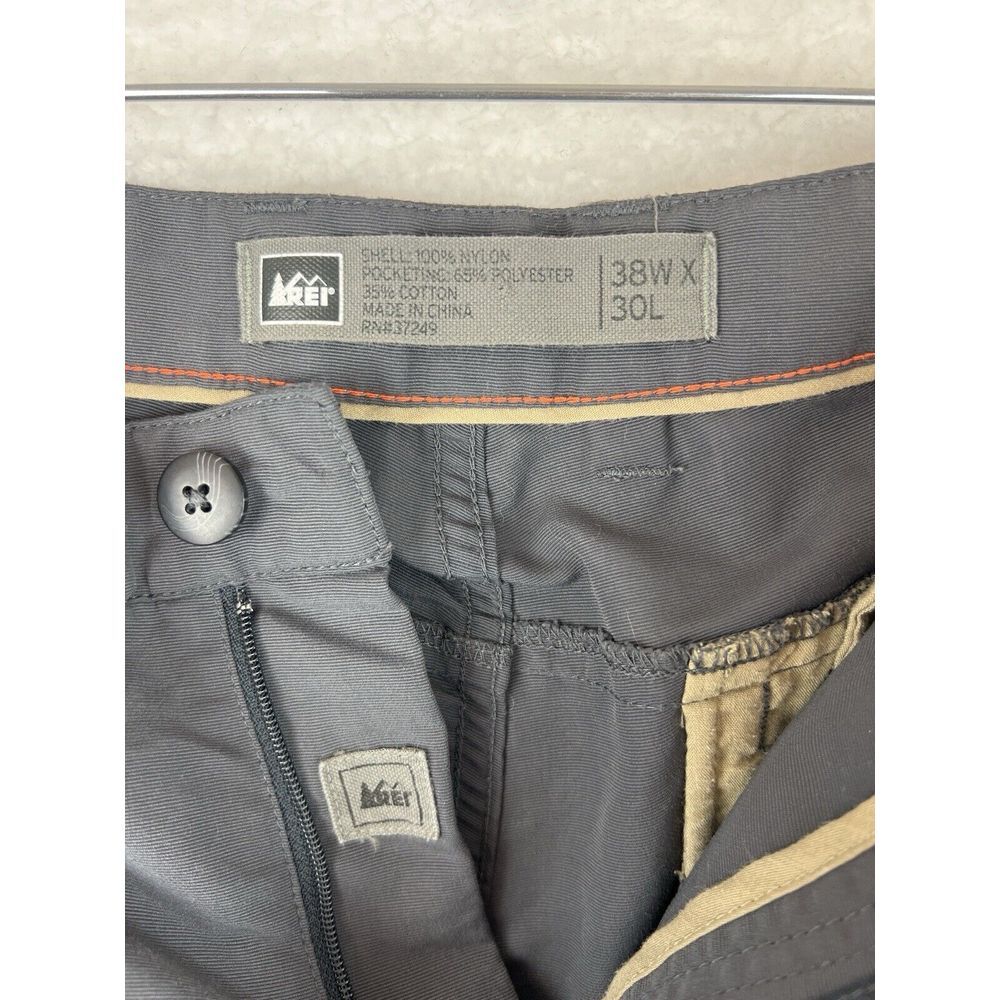 REI Men's 38x30 Gray Hiking Outdoor Camp Lightweight 100% Nylon Pant Gorpcore - Picture 3 of 9
